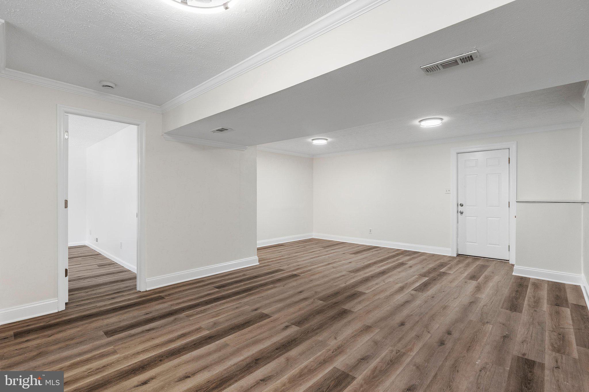 2416 230th Street Pasadena, MD 21122 - Photo 24 of 35