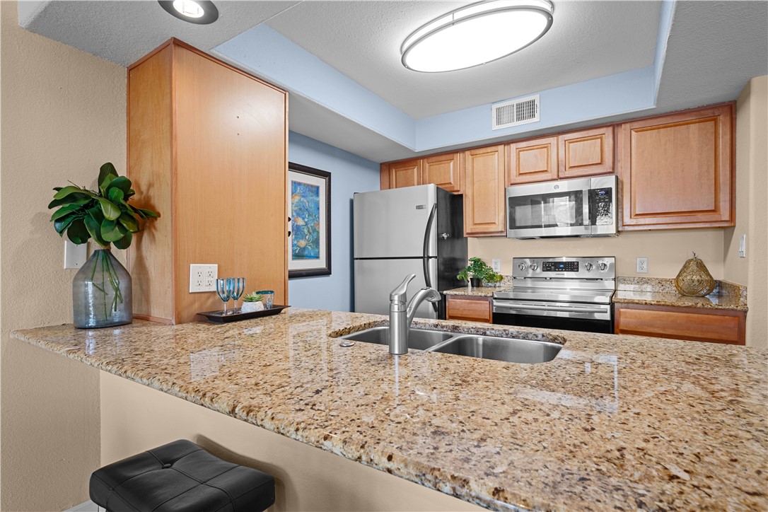 2292 North Fulton Beach Road, Unit 502 Rockport, TX 78382 - Photo 8 of 46 Gallery Image 8