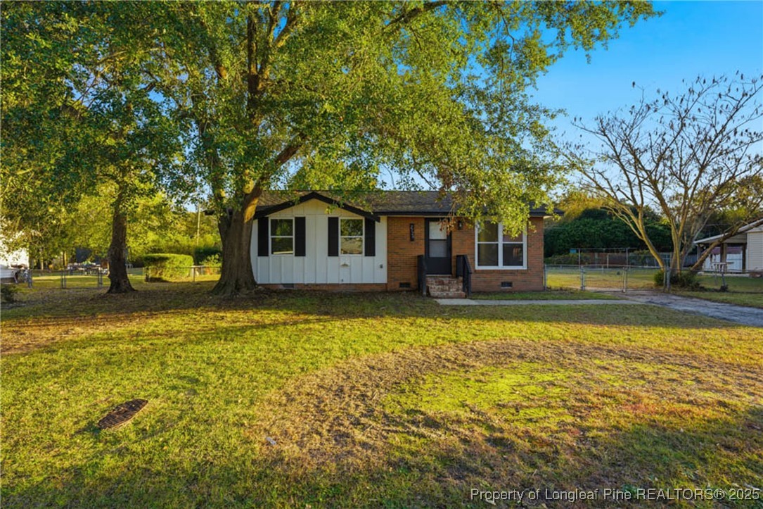 2720 Edwards Avenue Spring Lake, NC 28390 - Photo 3 of 44