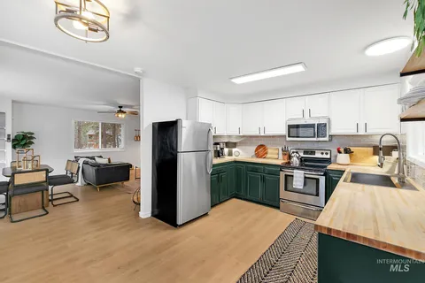 $600,000 | 285 Rio Vista Boulevard, McCall, ID 83638