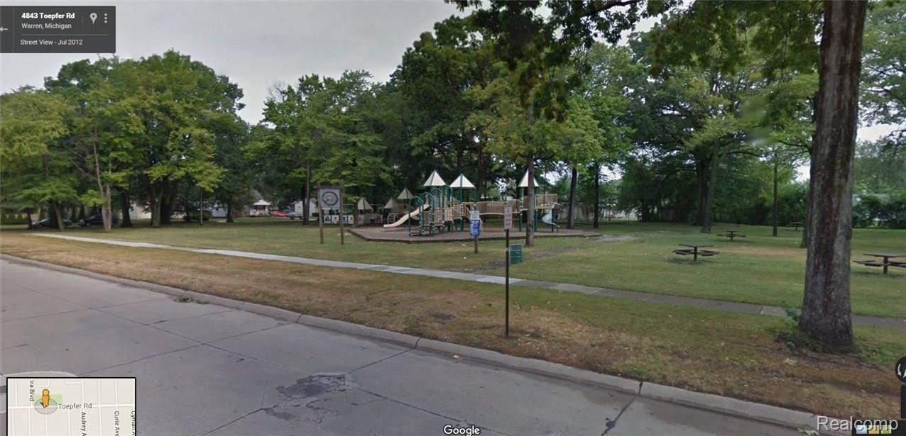 4881 Toepfer Road Warren, MI 48091 - Photo 9 of 9 Park1.jpg
