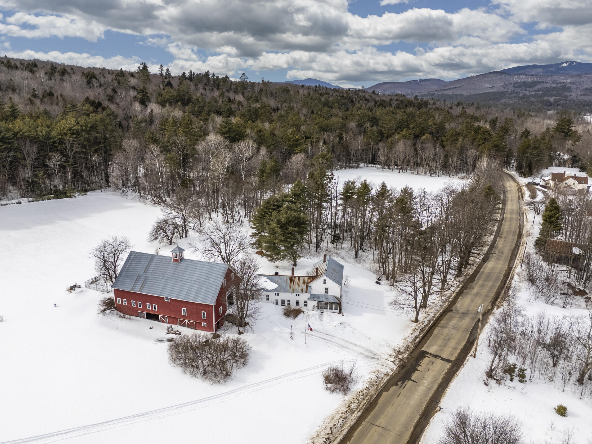1683 Intervale Road Bethel, ME 04217 - Photo 7 of 33 1683intervale-7
