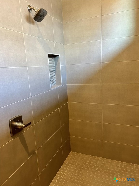 6426 Clayton Court Temple, TX 76502 - Photo 23 of 34 a bathroom with a shower