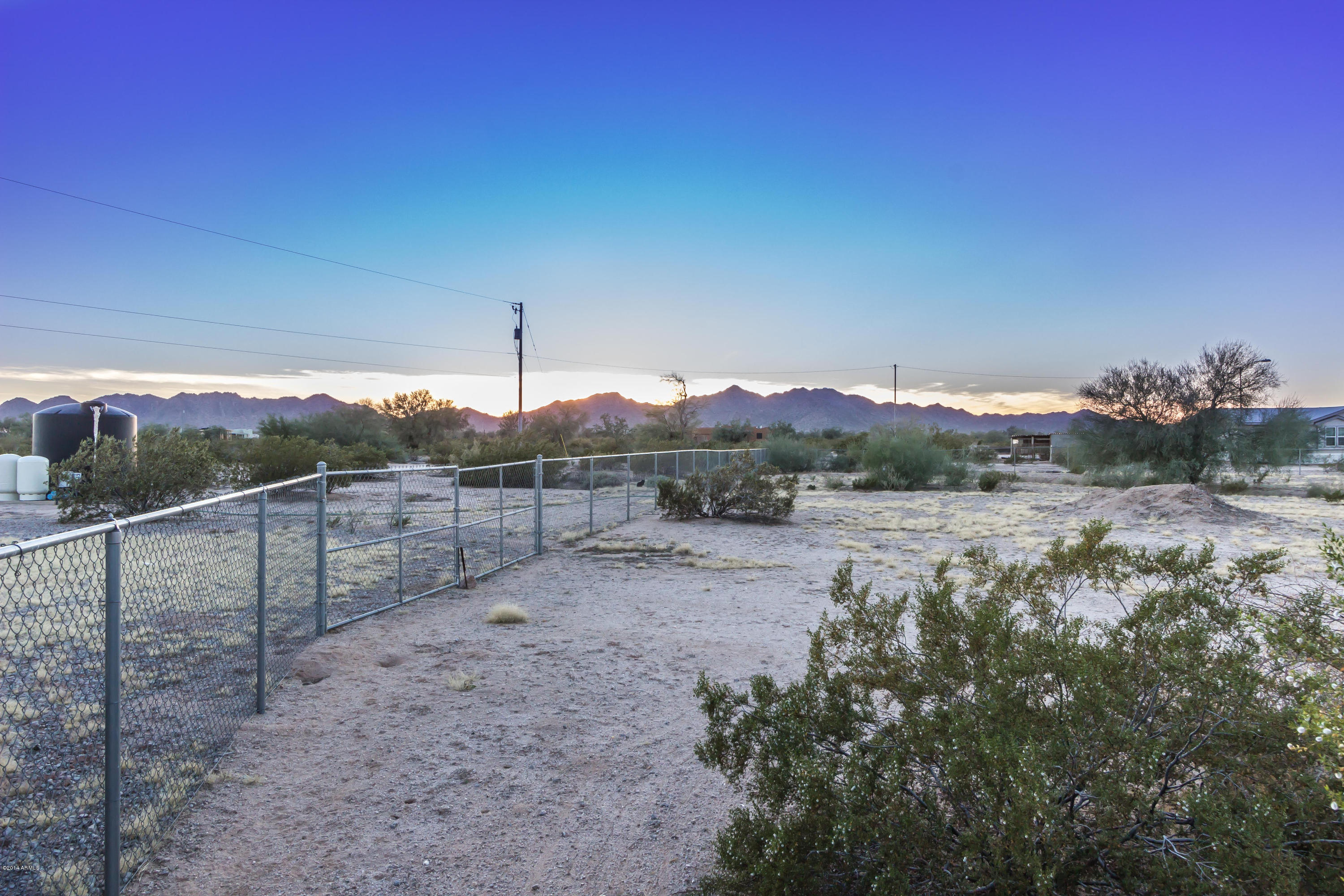 51250 West La Roca Road Maricopa, AZ 85139 - Photo 3 of 23 2