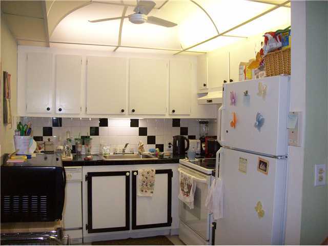 213 Fanshaw F, Unit 213 Boca Raton, FL 33434 - Photo 3 of 11 Additional Photo