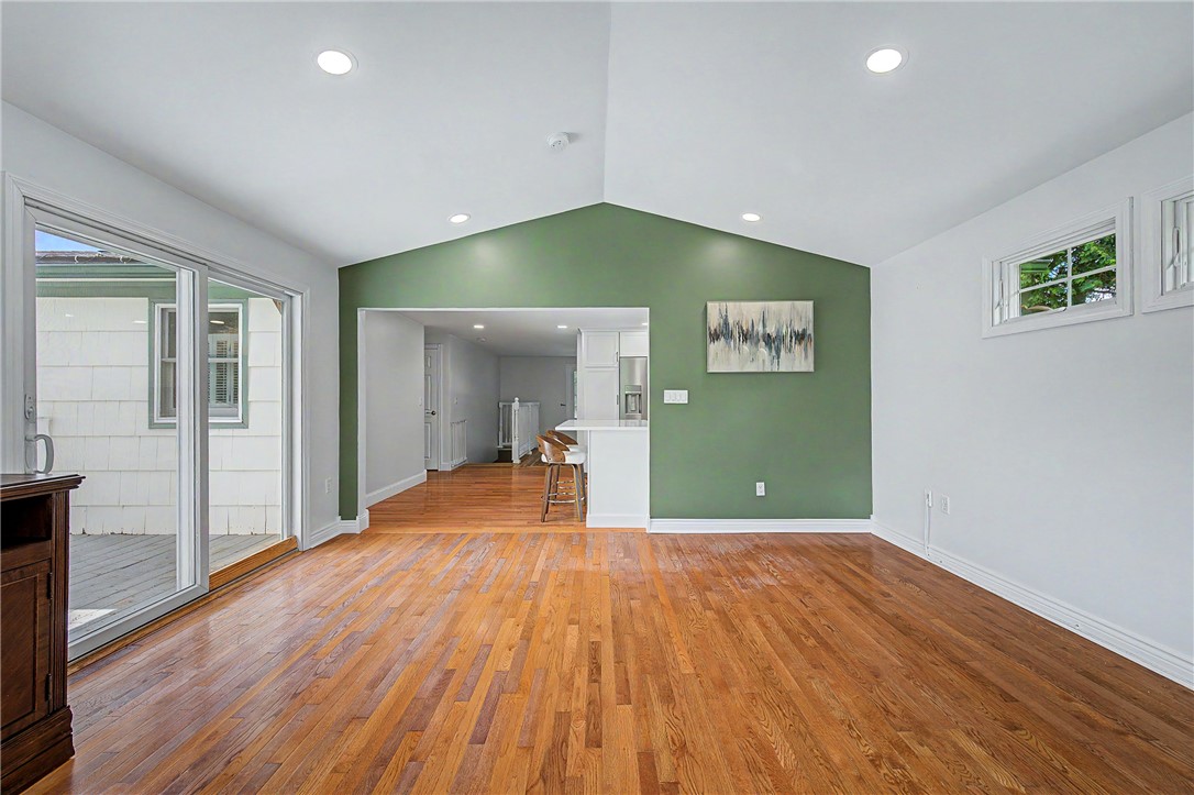 117 Larchmont Road Warwick, RI 02886 - Photo 35 of 44