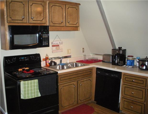 458 Harper Road Clarksville, TN 37043 - Photo 6 of 12 Kitchen
