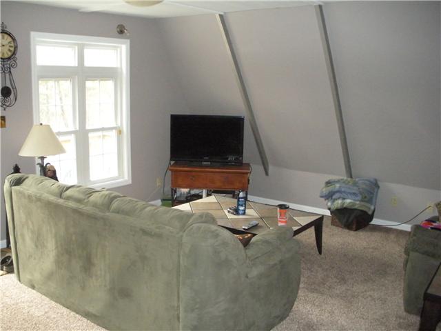 458 Harper Road Clarksville, TN 37043 - Photo 7 of 12 Living room