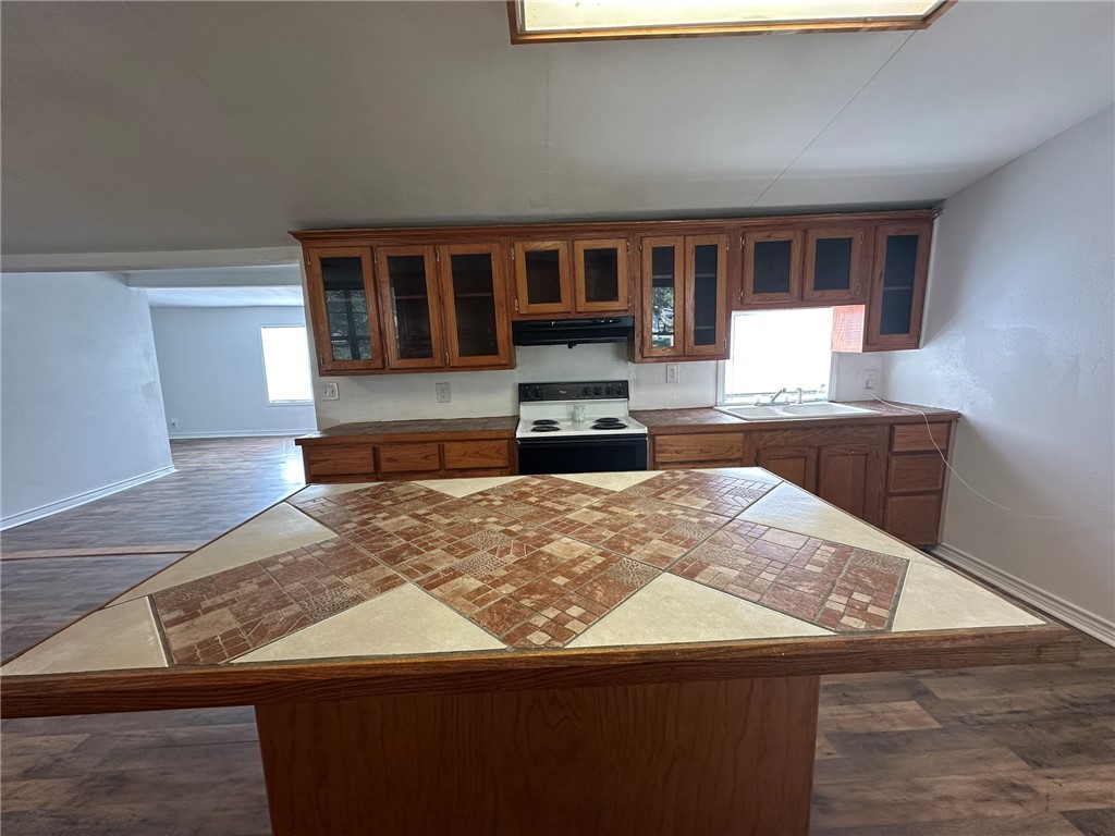 470 Hailey Road Rockport, TX 78382 - Photo 4 of 16