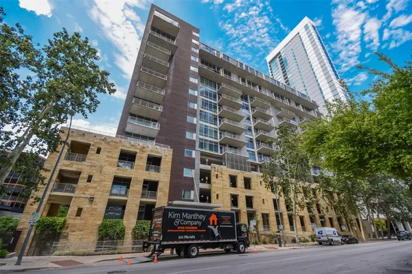 $3,995 | 800 West 5th Street, Unit 609, Austin, TX 78703
