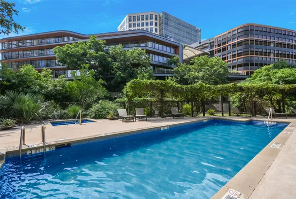 $3,995 | 800 West 5th Street, Unit 609, Austin, TX 78703