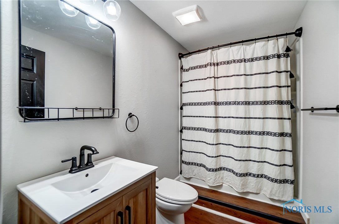 300 Rudolph Road North Baltimore, OH 45872 - Photo 33 of 49 Basement Full Bath