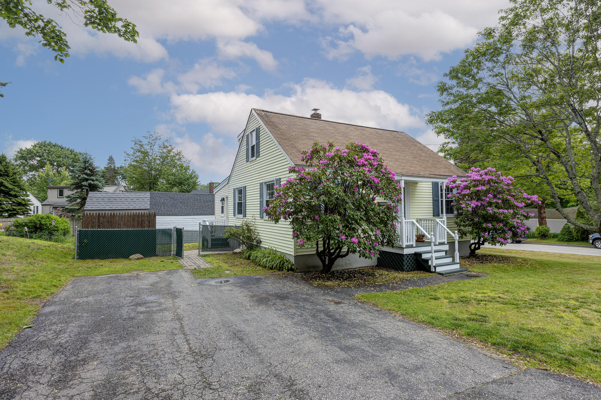 52 Scott Dyer Road Cape Elizabeth, ME 04107 - Photo 2 of 30 Exterior