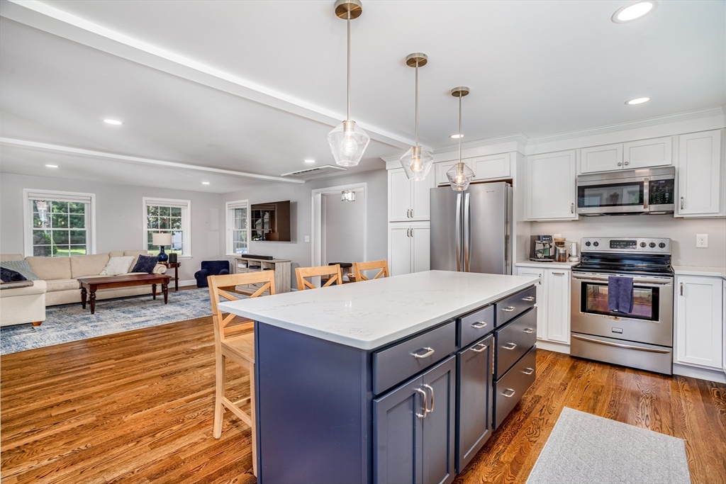 37 Revere Road Woburn, MA 01801 - Photo 12 of 42 Gallery Image 12
