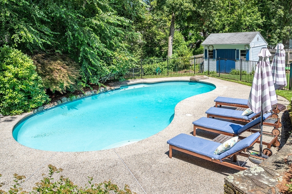 37 Revere Road Woburn, MA 01801 - Photo 35 of 42 Gallery Image 35