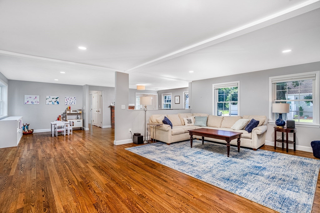 37 Revere Road Woburn, MA 01801 - Photo 8 of 42 Gallery Image 8