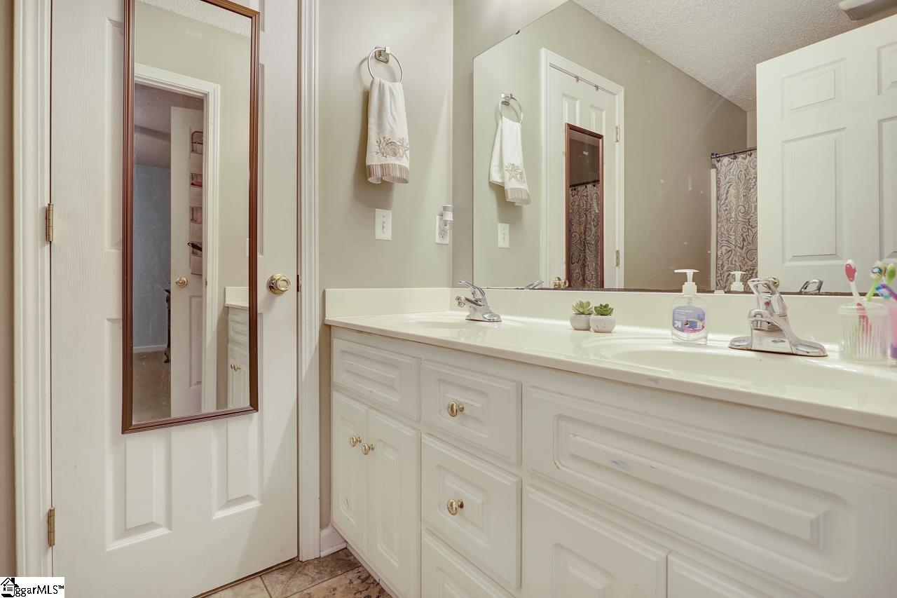 6 Ladder Court Fountain Inn, SC 29644 - Photo 14 of 23