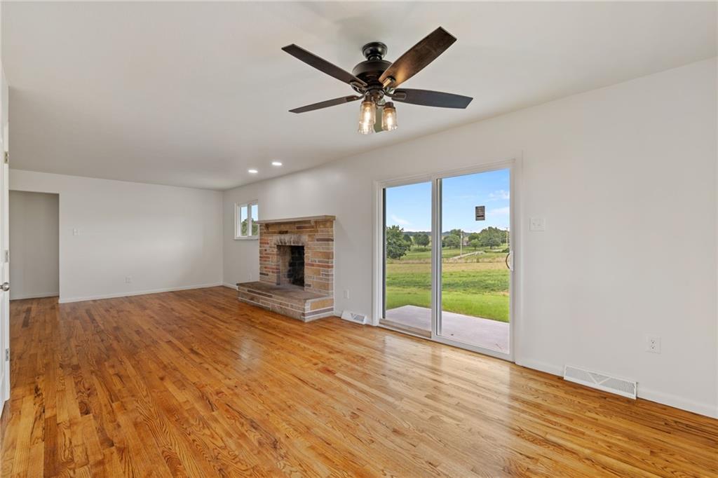 860 Mcelhaney Road Freedom, PA 15042 - Photo 6 of 33