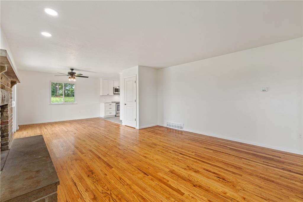 860 Mcelhaney Road Freedom, PA 15042 - Photo 8 of 33