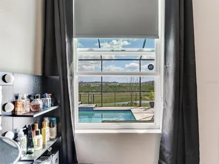 $633,000 | 9822 Shoreline Vw Way, Wesley Chapel, FL 33545