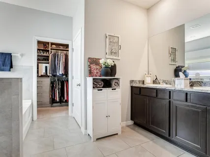 $633,000 | 9822 Shoreline Vw Way, Wesley Chapel, FL 33545