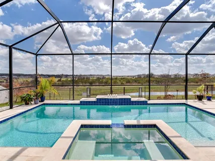 $633,000 | 9822 Shoreline Vw Way, Wesley Chapel, FL 33545