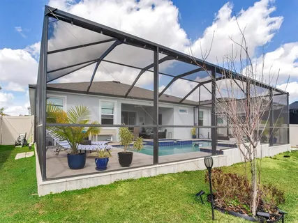 $633,000 | 9822 Shoreline Vw Way, Wesley Chapel, FL 33545