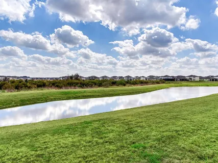 $633,000 | 9822 Shoreline Vw Way, Wesley Chapel, FL 33545