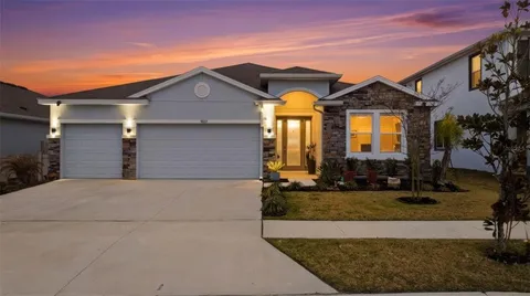 $639,000 | 9822 Shoreline Vw Way, Wesley Chapel, FL 33545