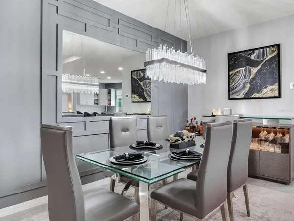 $633,000 | 9822 Shoreline Vw Way, Wesley Chapel, FL 33545