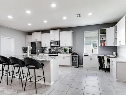 $639,000 | 9822 Shoreline Vw Way, Wesley Chapel, FL 33545