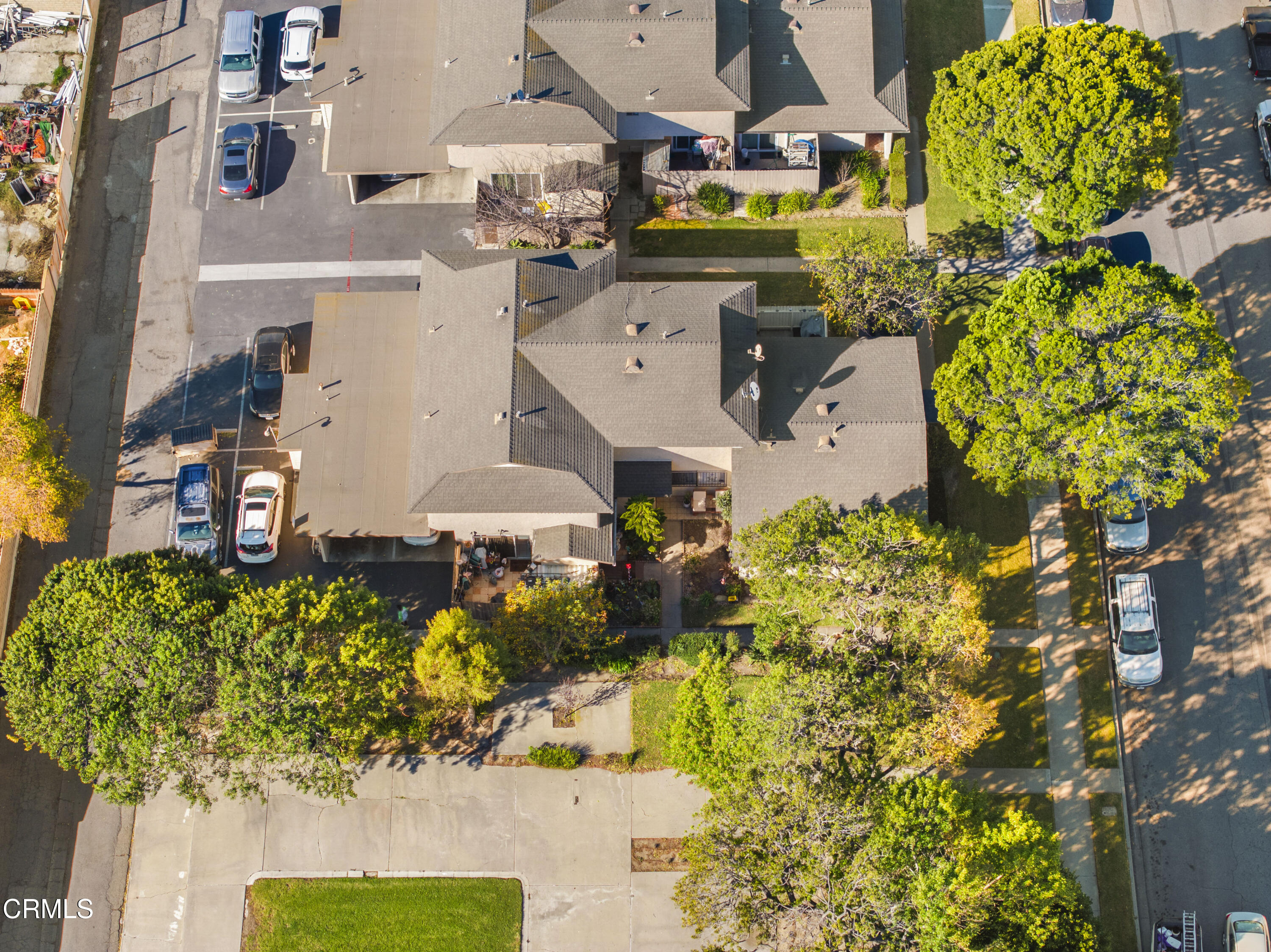 1012 Cheyenne Way Oxnard, CA 93033 - Photo 14 of 16 an aerial view of a houses with yard