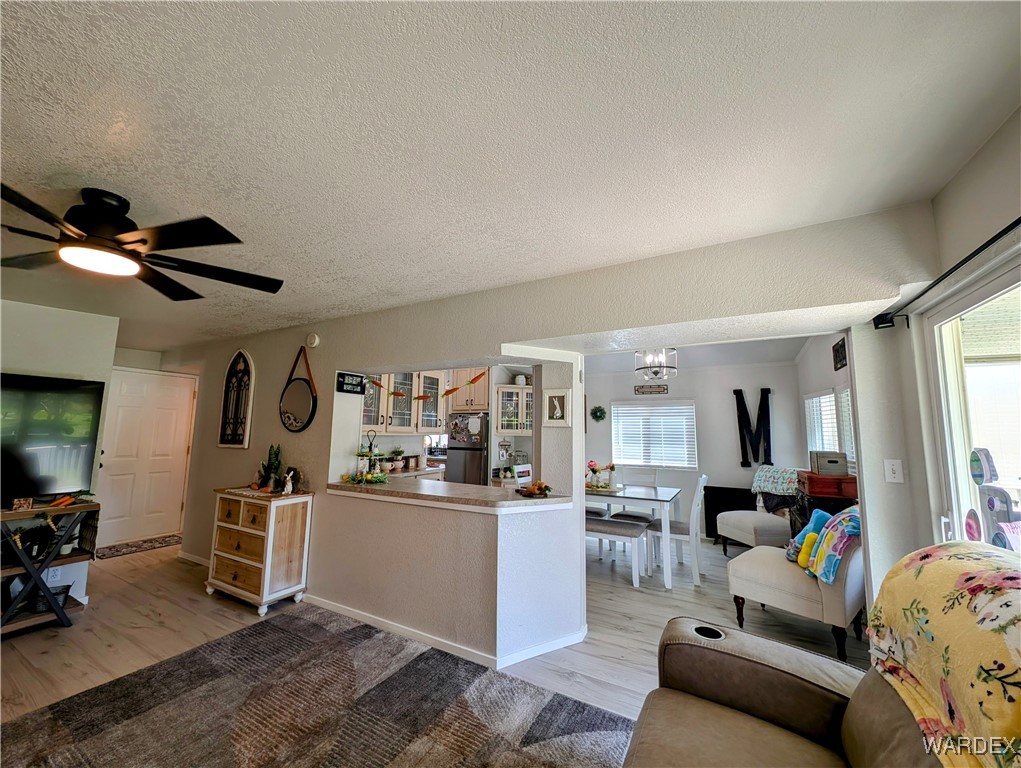 2000 Ramar Road, Unit 632 Bullhead City, AZ 86442 - Photo 11 of 33 Living Room