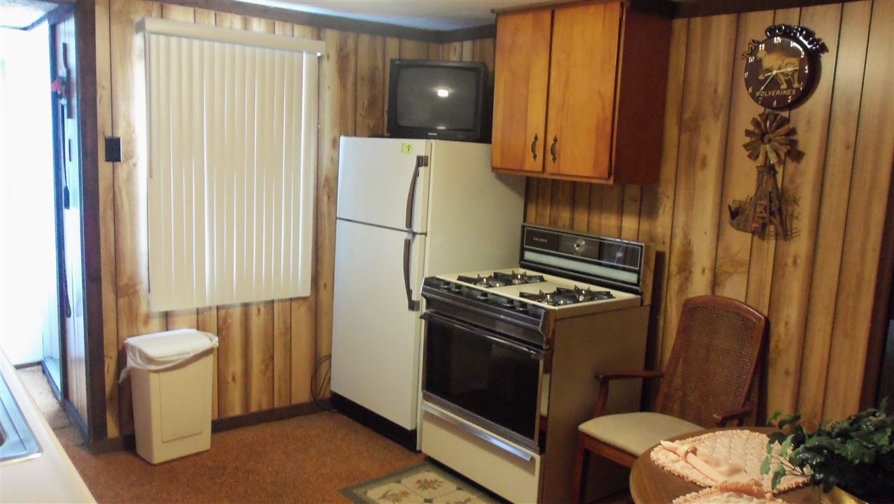 9607 Adams Road St. Helen, MI 48656 - Photo 8 of 13 Gallery Image 8