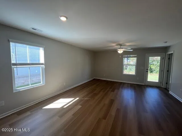 $1,995 | 7434 Julius Drive Northeast, Leland, NC 28451