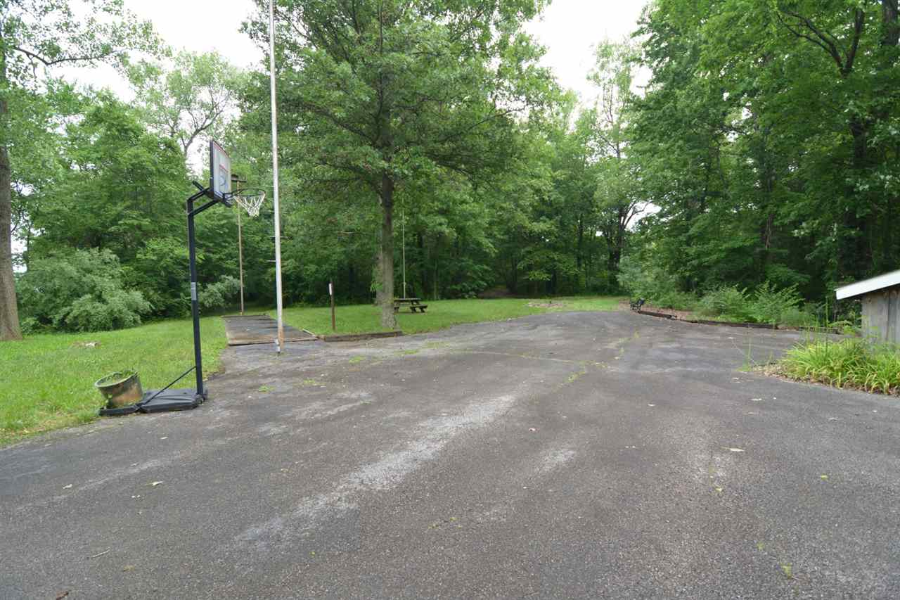 2300 West Roeder Road Boonville, IN 47601 - Photo 22 of 29 Gallery Image 22