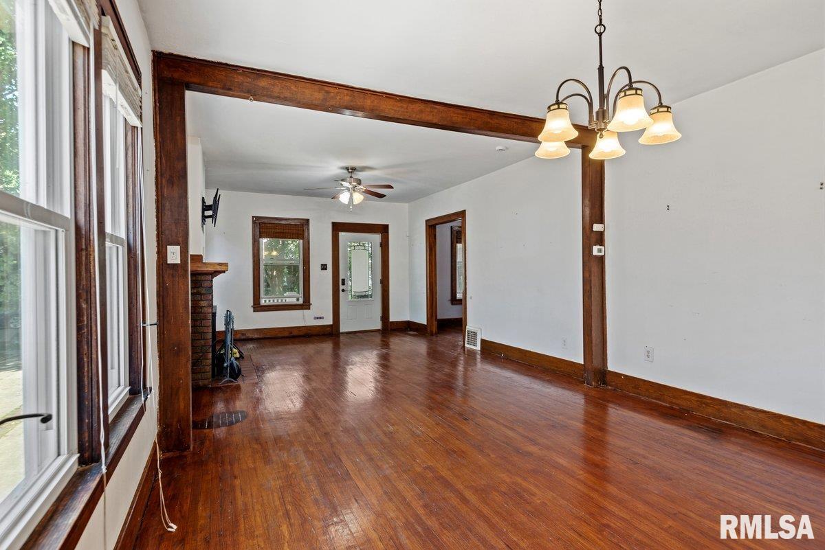 804 South Columbia Avenue Springfield, IL 62704 - Photo 5 of 17