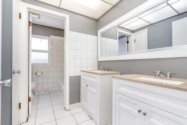 $3,750 | 2913 Kensington Avenue, Westchester, IL 60154