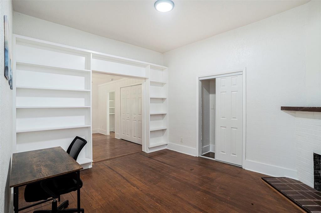 11630 79th Avenue Seminole, FL 33772 - Photo 9 of 14 a workspace with furniture and bathroom