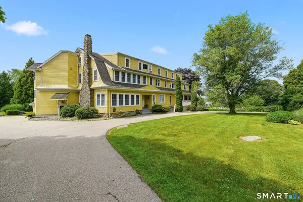 $425,000 | 38 Lords Hill Road, Unit 8, Stonington, CT 06378