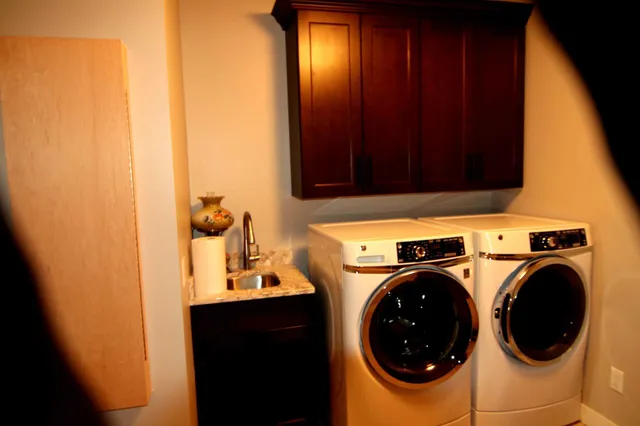 $1,400,000 | 395 County Road 12 South, Buffalo, MN 55313