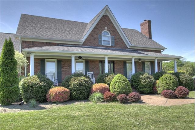 3334 Armstrong Valley Road Murfreesboro, TN 37128 - Photo 2 of 19 a front view of a house with garden