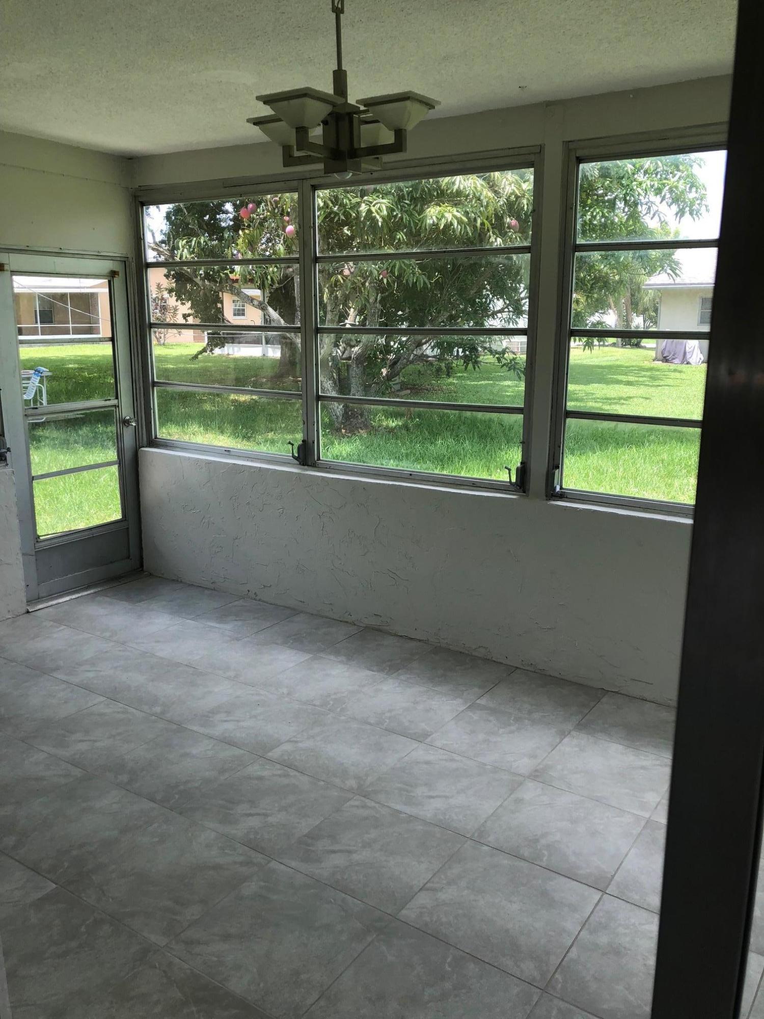 8205 Northwest 100th Terrace Tamarac, FL 33321 - Photo 7 of 15 IMG_0338