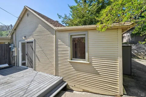$995,000 | 552 Shoreline Highway, Mill Valley, CA 94941