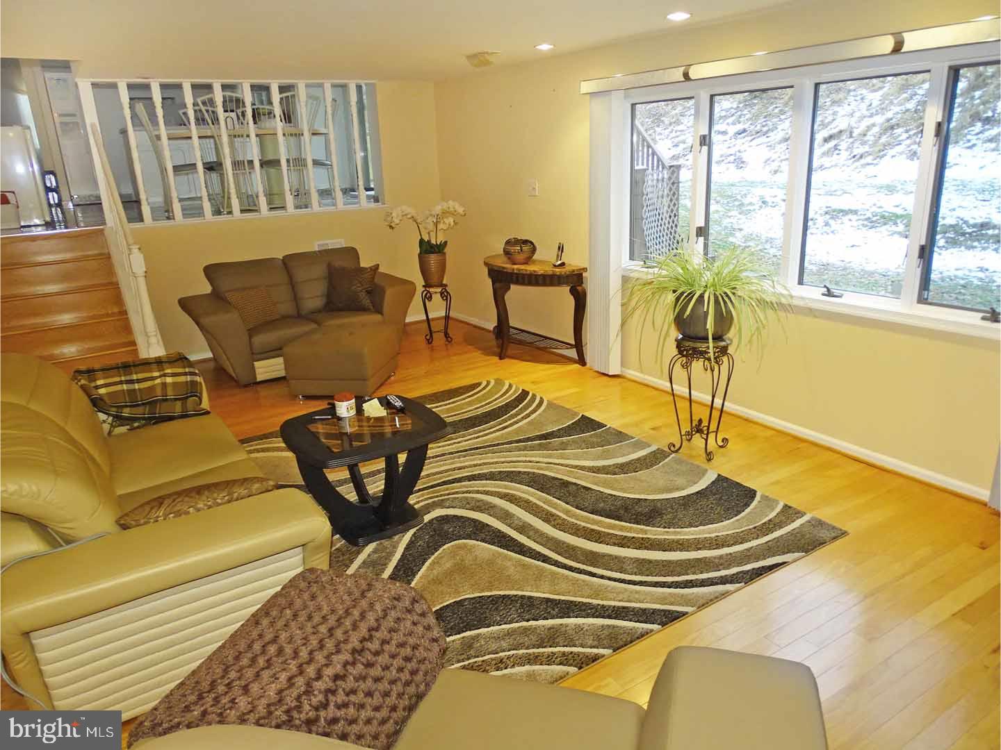 710 Bridgeview Road Langhorne, PA 19053 - Photo 7 of 25 Family Room
