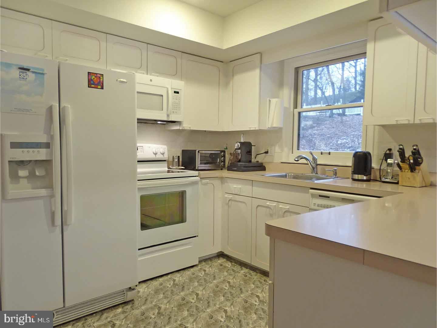 710 Bridgeview Road Langhorne, PA 19053 - Photo 9 of 25 Kitchen