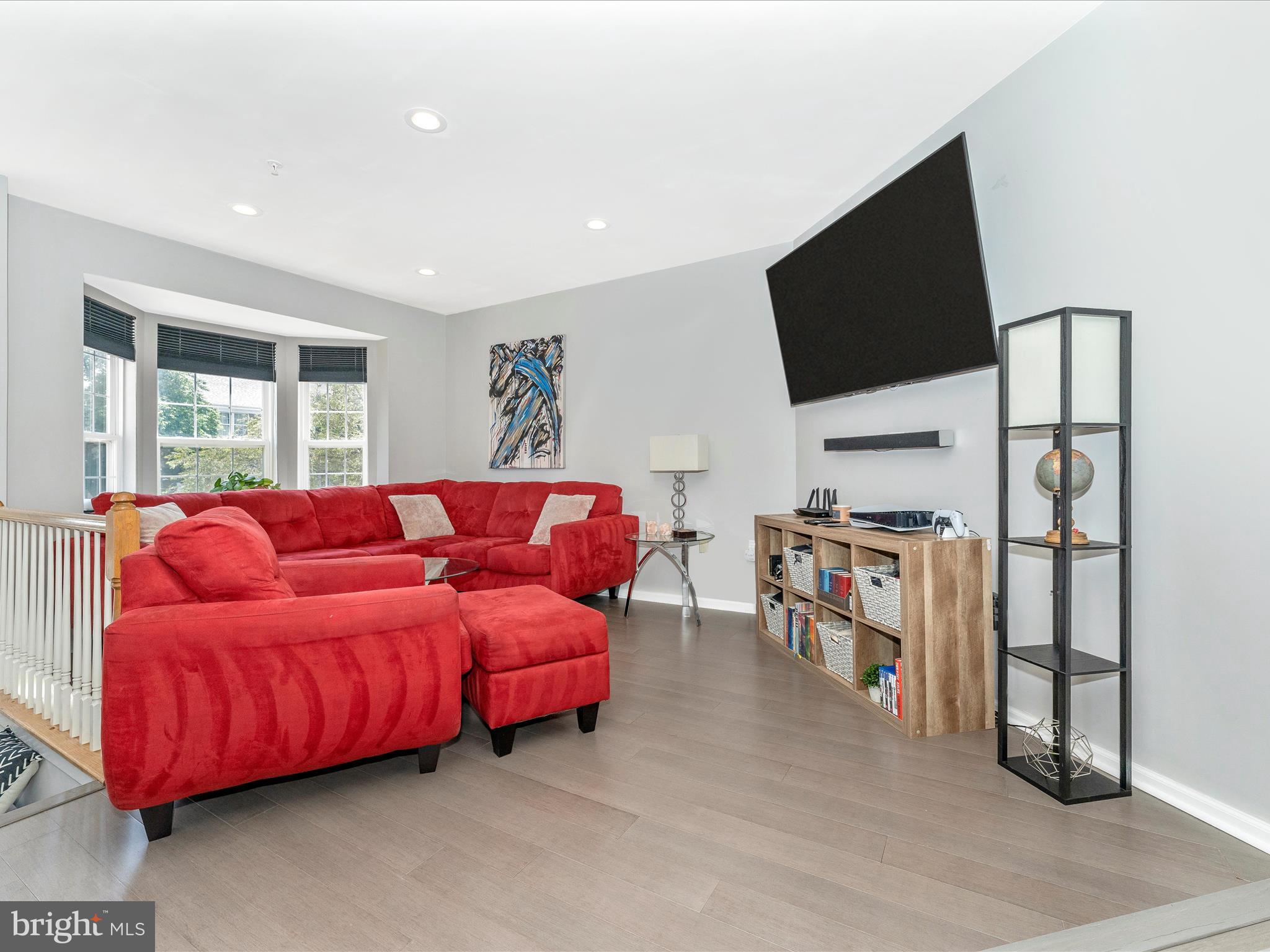 2631 Cameron Way Frederick, MD 21701 - Photo 10 of 73 Living Room
