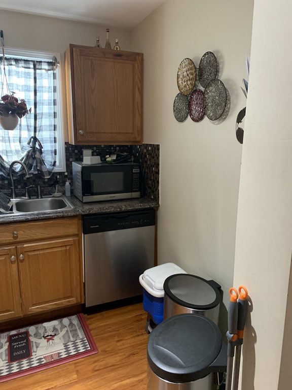 122 Tuttle Street Fall River, MA 02724 - Photo 10 of 41 Gallery Image 10