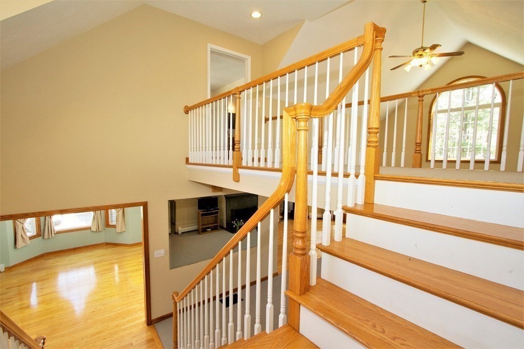 22 Edgemere Road North Reading, MA 01864 - Photo 21 of 42 a view of an entryway