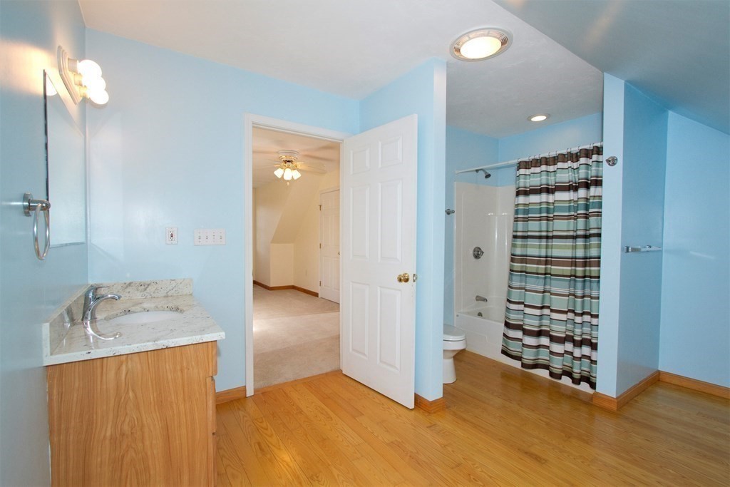 22 Edgemere Road North Reading, MA 01864 - Photo 27 of 42